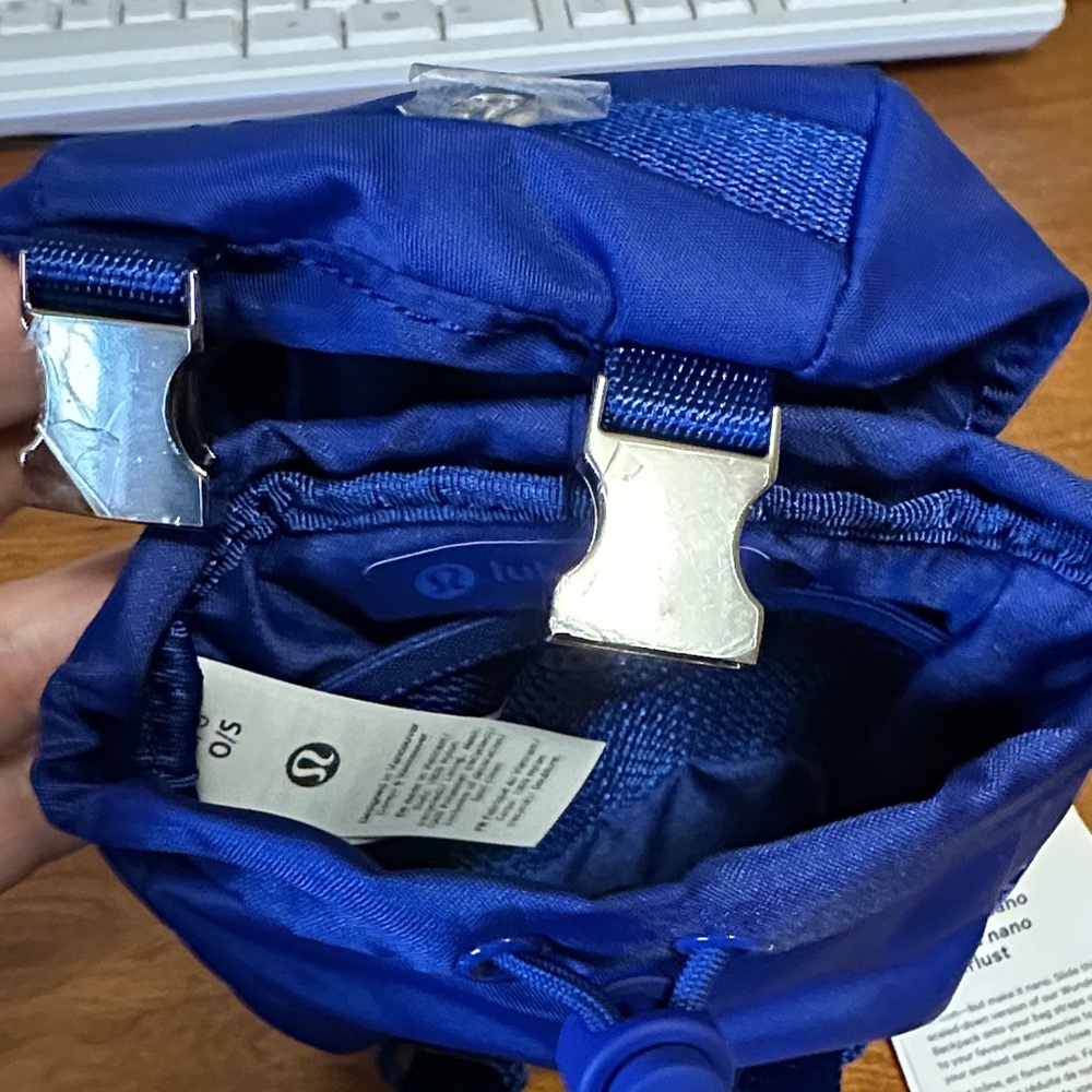 Lululemon Wunderlust Backpack Nano - Royal Blue NWT - Picture 8 of 16